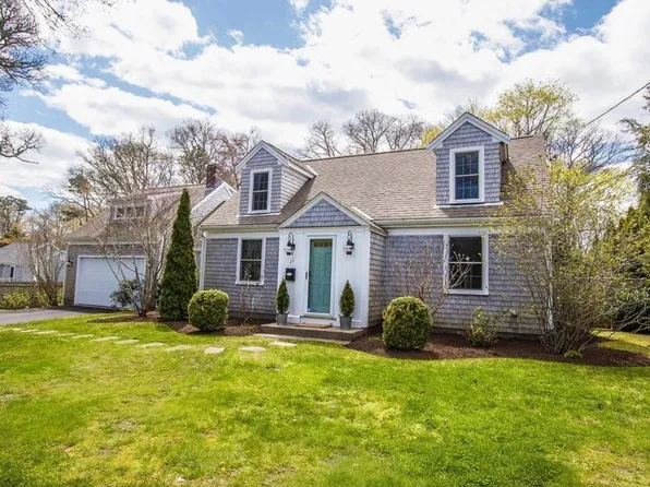 11 Oak Ridge Rd, Osterville, MA 02655