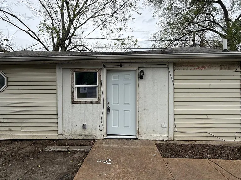 409 Chandler St — Photo 9