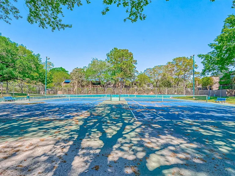 1344 Chardonnay Dr — Photo 43