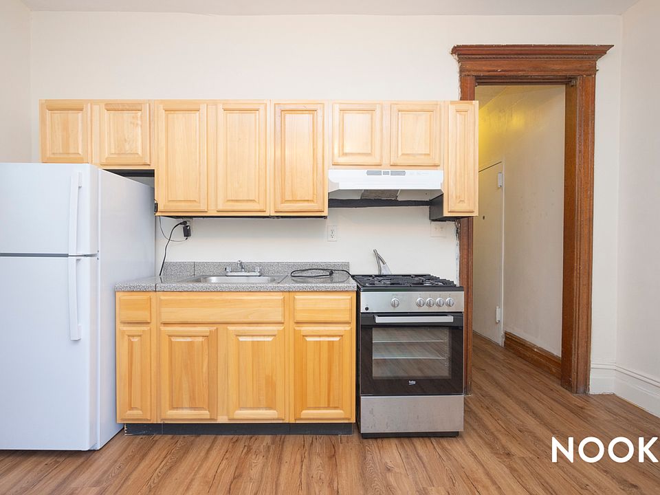 1st image of 980 Bergen St APT 1