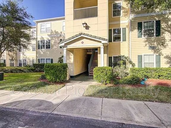 2nd image of 18193 Bridle Club Dr #18193