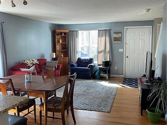 3rd image of 1 Mulberry Ln #1