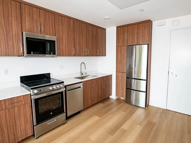 2853 West Blvd #22 — Photo 8