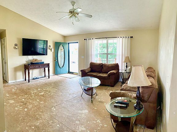 Here we will be doing new flooring and painting.