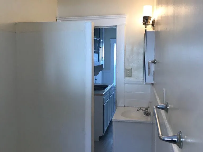 1605 Lakewood Ave #1 — Photo 8