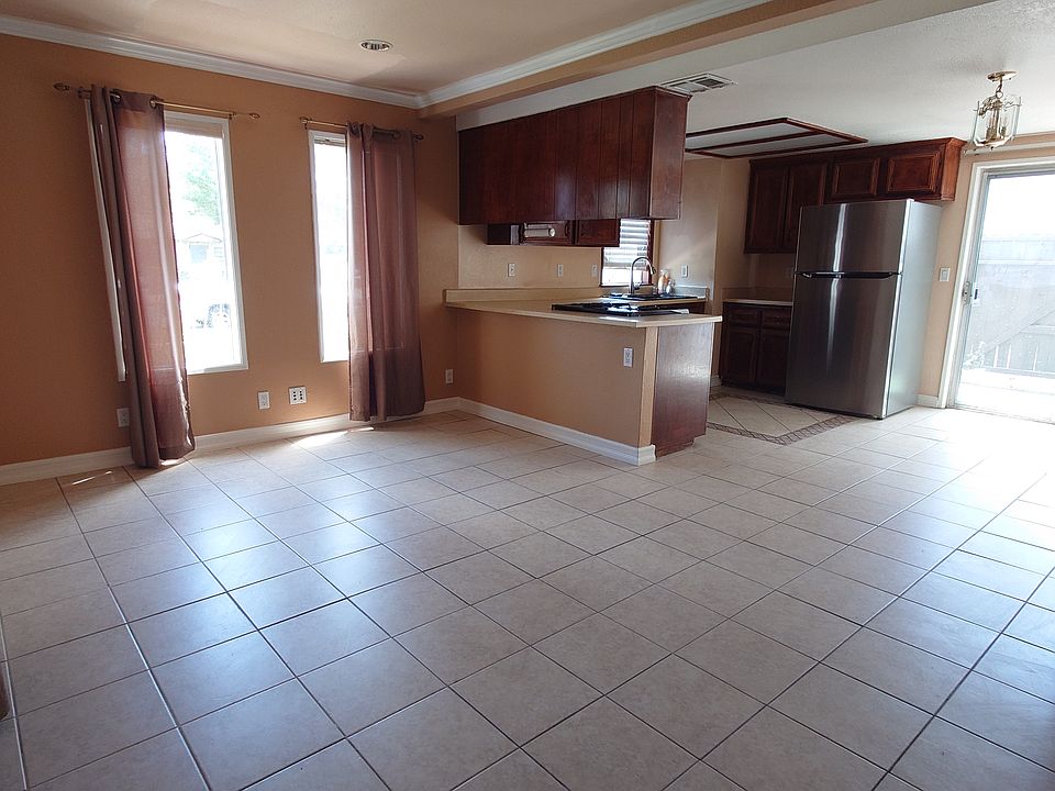 1st image of 4125 Carol Dr #4125