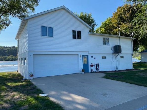 145 Abel Dr, Guttenberg, IA 52052