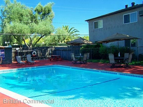 4th image of 2900 Marconi Ave APT 10