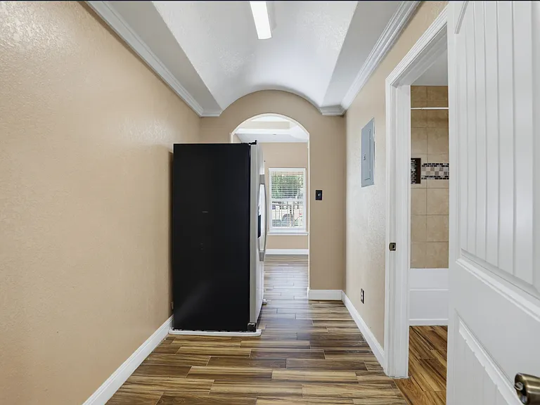 236 E Dullnig Ct #1 — Photo 6