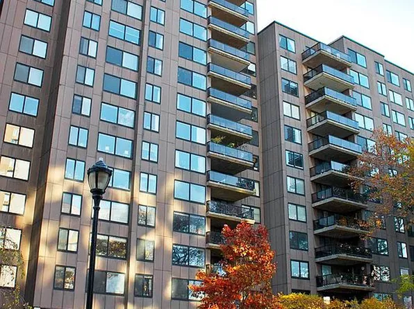 531 Main St #1511, New York, NY 10044