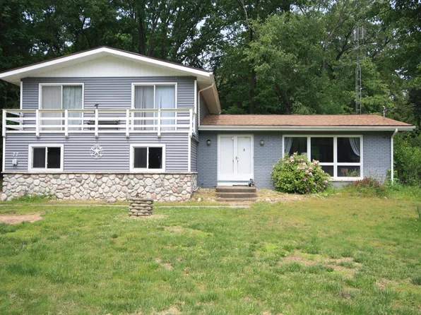 77 Christy Rd, Battle Creek, MI 49015