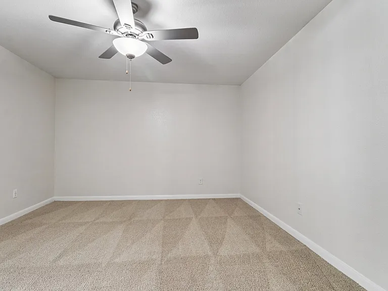29-web-or-mls-B2DQ-S1608-011 29-web-or-mls-B2DQ-S1608-011