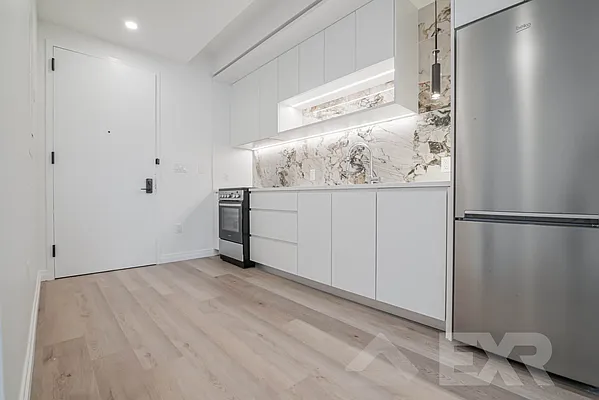 Rented by EXR | media 2