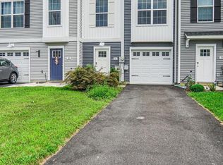 36 Brookside Ave, Hanover, PA 17331