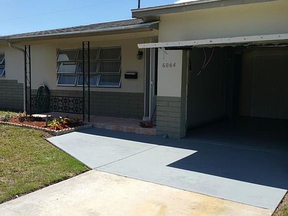 2nd image of 6064 43rd Ave N