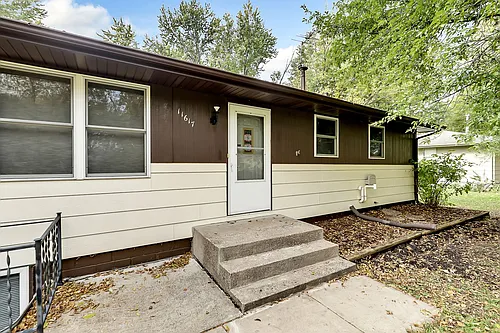 11617 Utah Ave N Photo 1