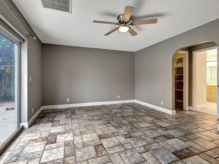 1402 Cormorant Rd — Photo 15