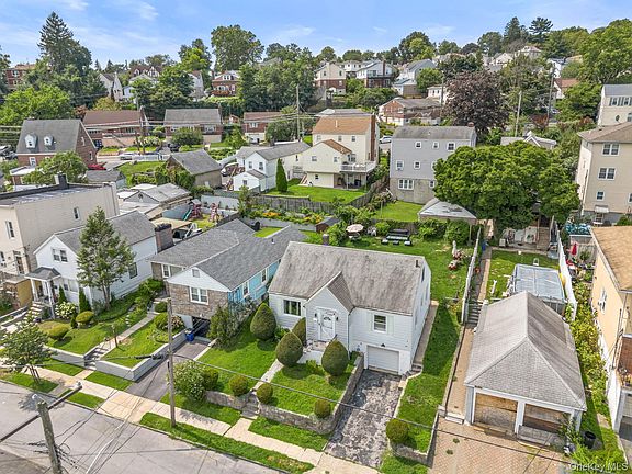3rd image of 66 Murray Avenue