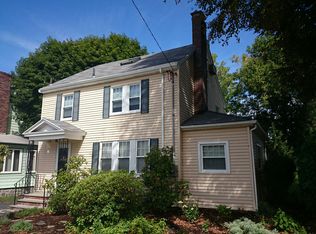 9 Bangor Rd, West Roxbury, MA 02132