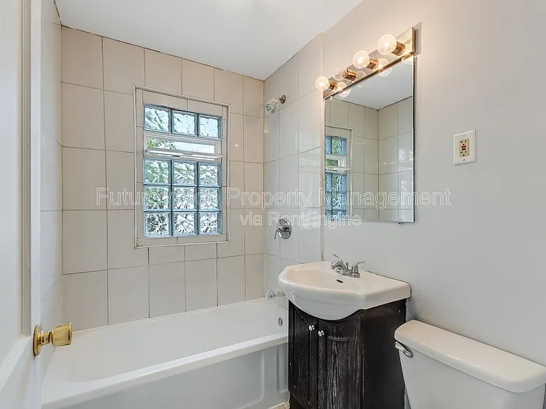 1703 Glenwood Ave — Photo 8