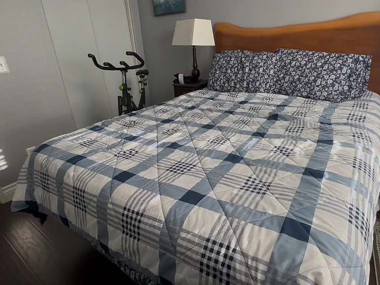 38026 Iris Way — Photo 2