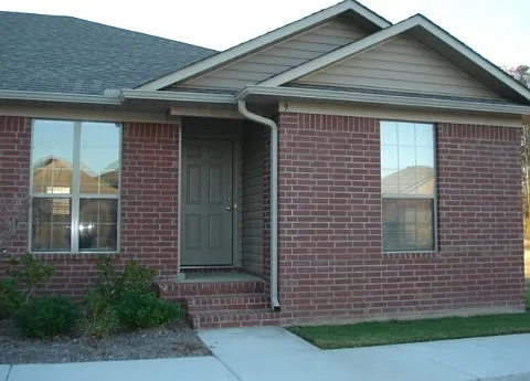 7 Rolling Brook Dr — Photo 1
