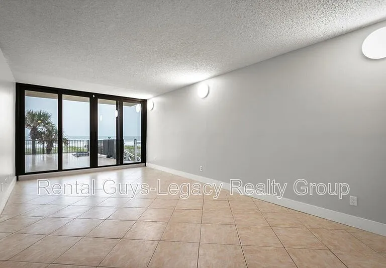 601 1st St S #2H — Photo 5