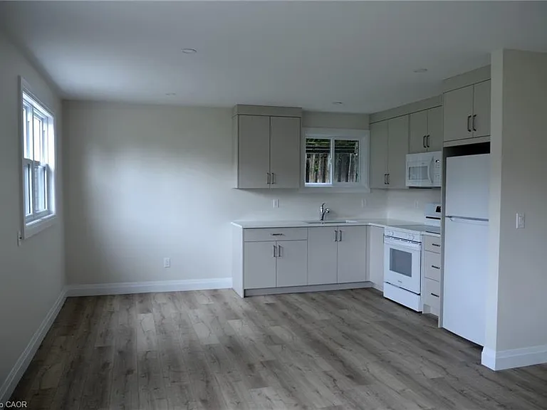 254 Cedar St — Photo 3