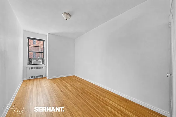 Bedroom 2, photo 1