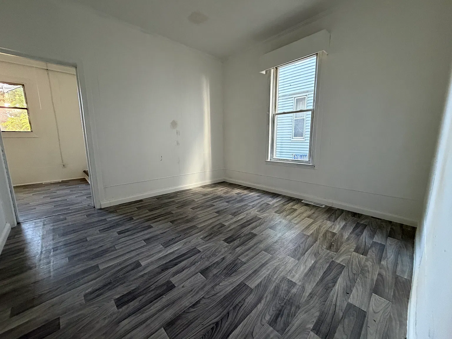 3 bed, 1200 sqft, $1,645 — Photo 3