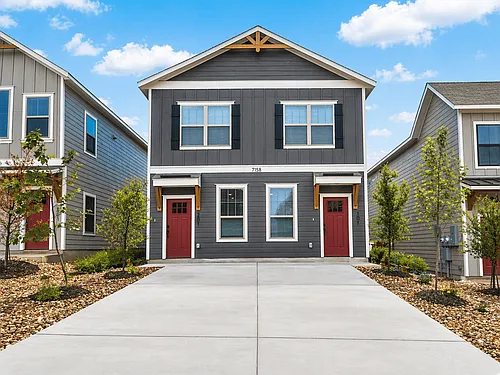 7158 Magnolia Crk Photo 1