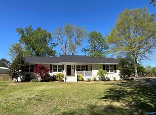 437 Hart Ct NE, Arab, AL 35016