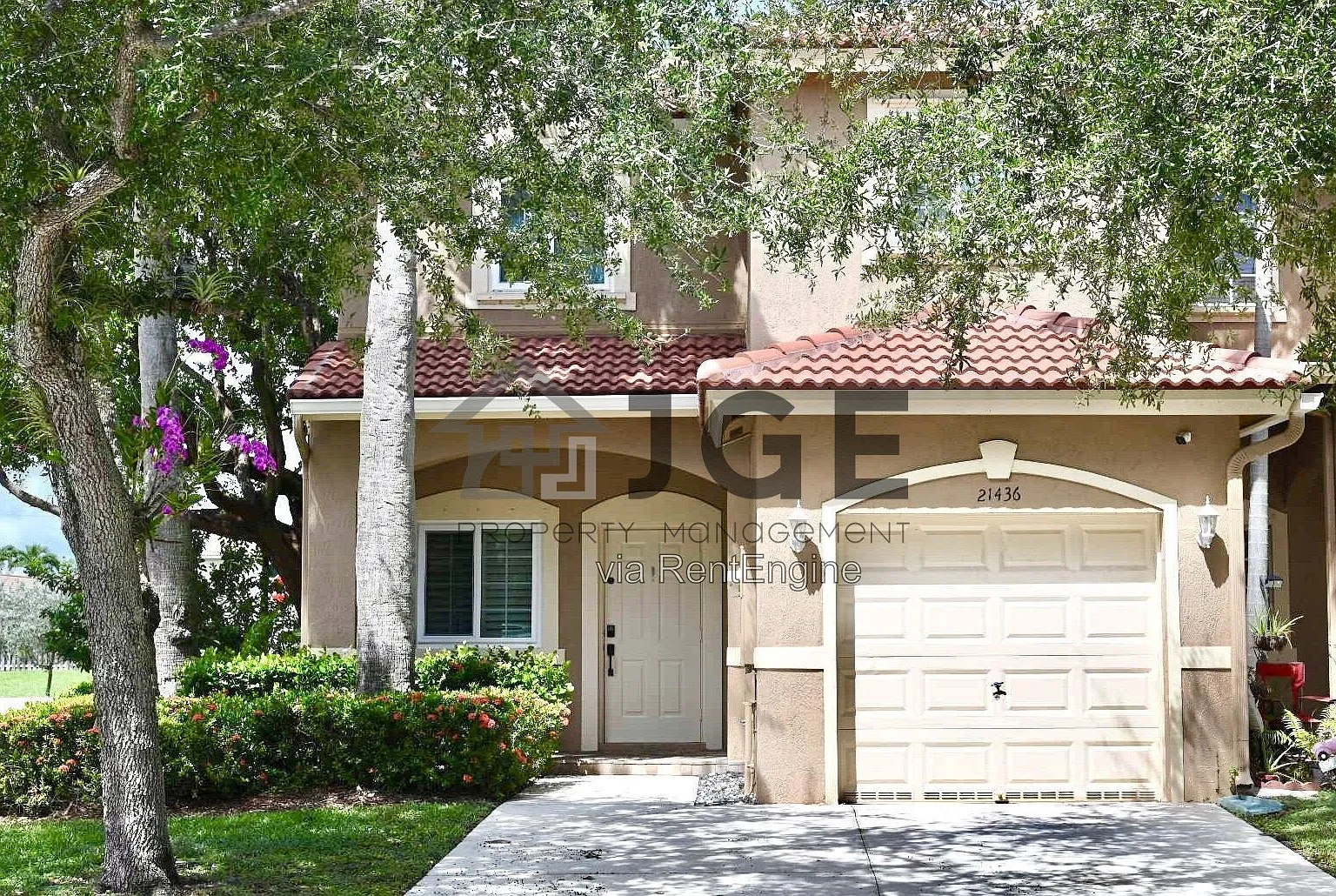 3 bed, 2.5 bath, $2,950 — Photo 1