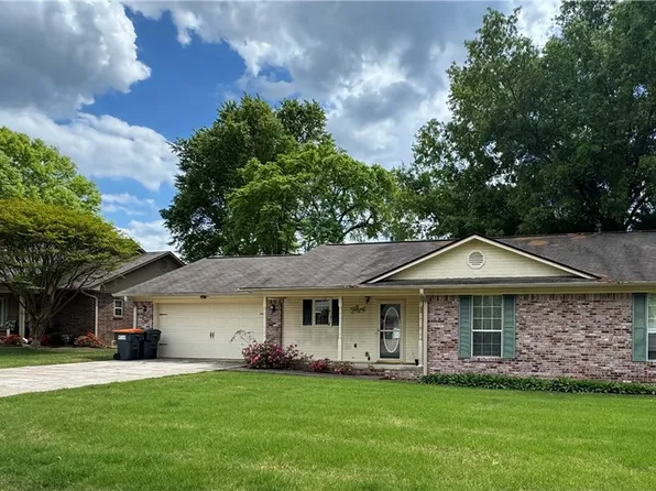 1113 Ashwood Dr, Russellville, AR 72801