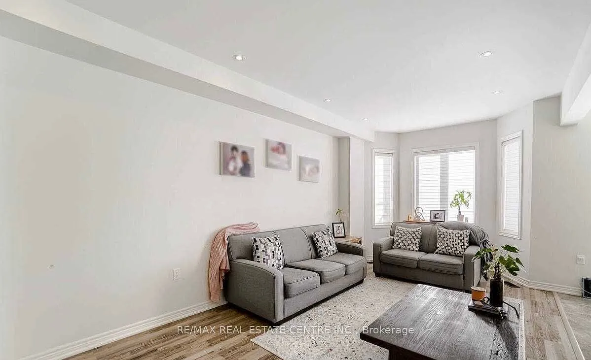 3 bed, $3,200 — Photo 3