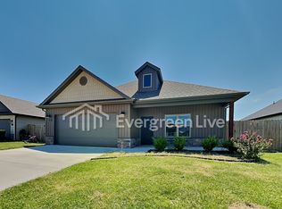 1141 Pebble Pass, Centerton, AR 72719