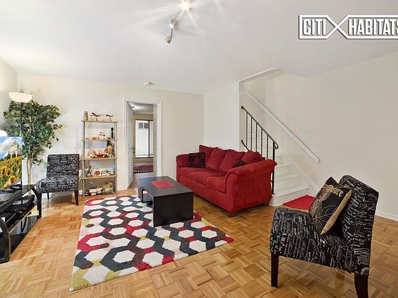 2nd image of 82 Pierrepont St APT 1F
