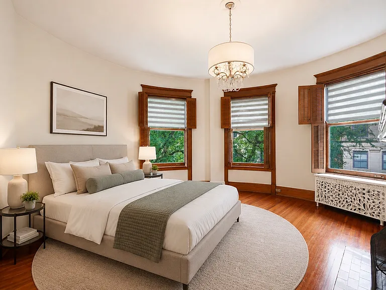1210 N Astor St #3B — Photo 12