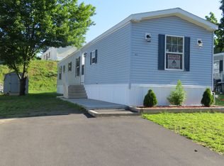 33 Halfmoon Cir, Halfmoon, NY 12065