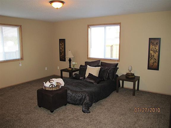 5th image of 7615 NE 67th St