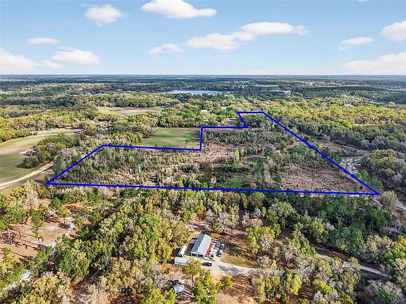 3rd image of Island Pond Ln