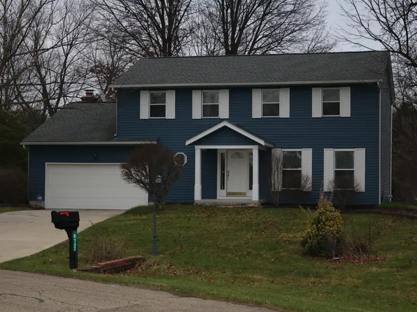 8732 Eastfield Ct NW, Pickerington, OH 43147