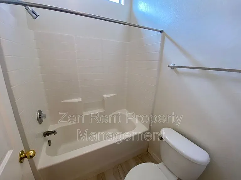 1650 S Crismon Rd #18 — Photo 8