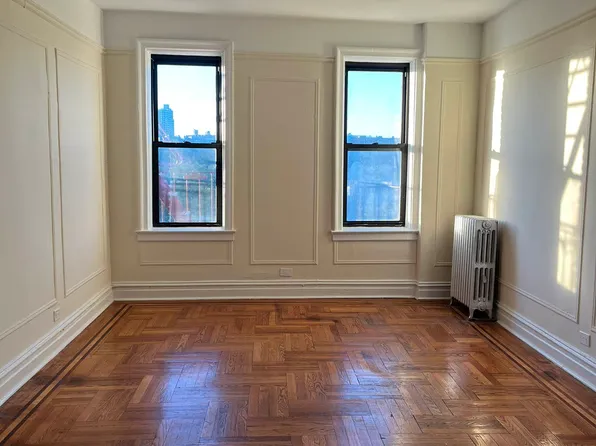 116 West 238th Street image 4 of 8