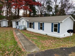 204 Silver Fir Ct, Beaver, WV 25813