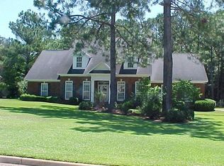 324 Stonegate Dr, Dothan, AL 36305