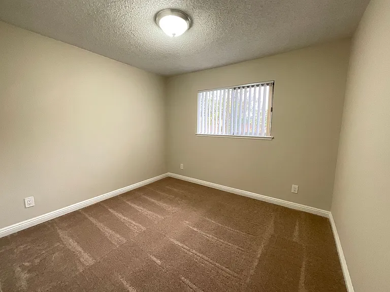 2539 E Seville Ave — Photo 18