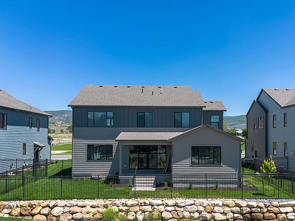 948 S Romney Road