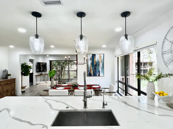 537 Brackenwood Pl, Palm Beach Gardens, FL