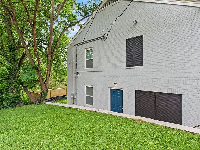 636 Francis Pl NW #B — Photo 25